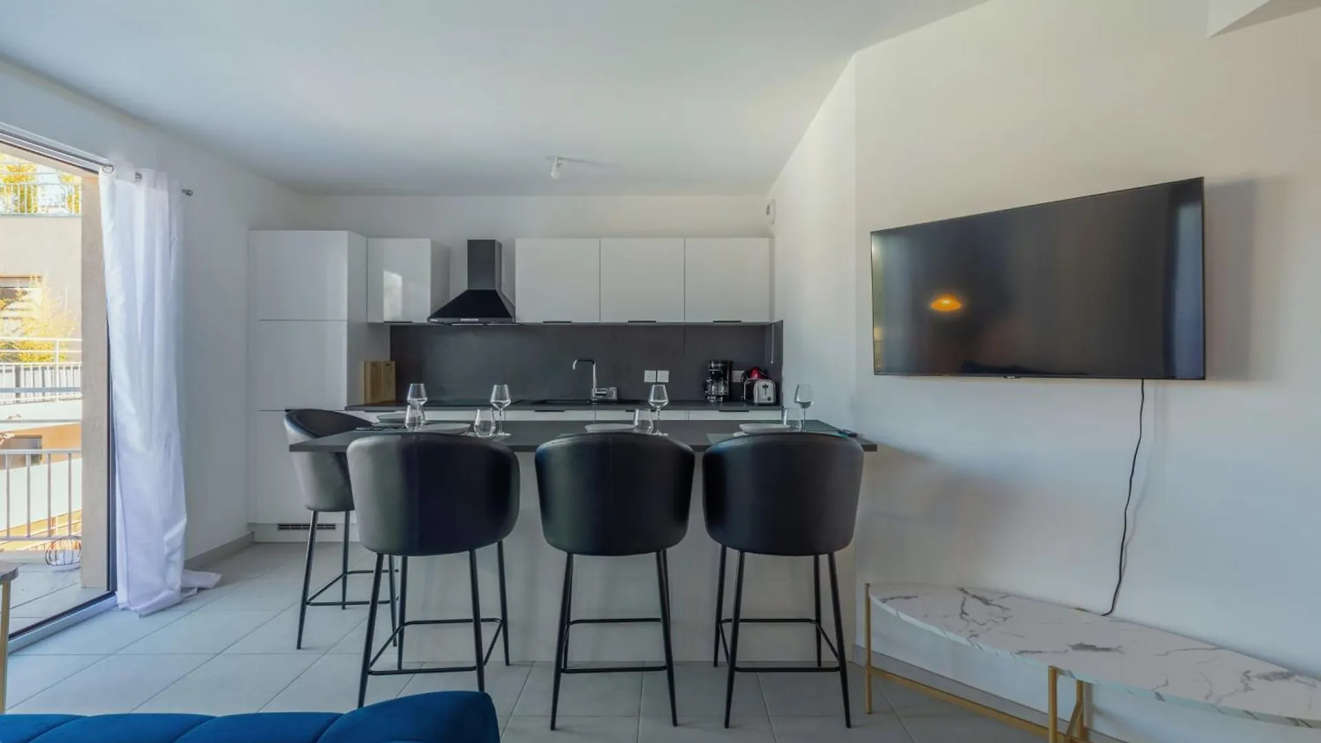 Appartement Azzuro - Welkeys Antibes